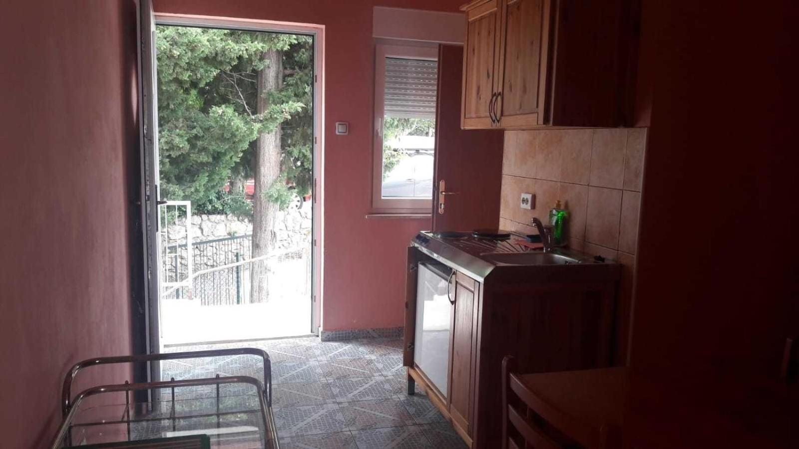 Apartments Dubravko 마슬레니차 외부 사진